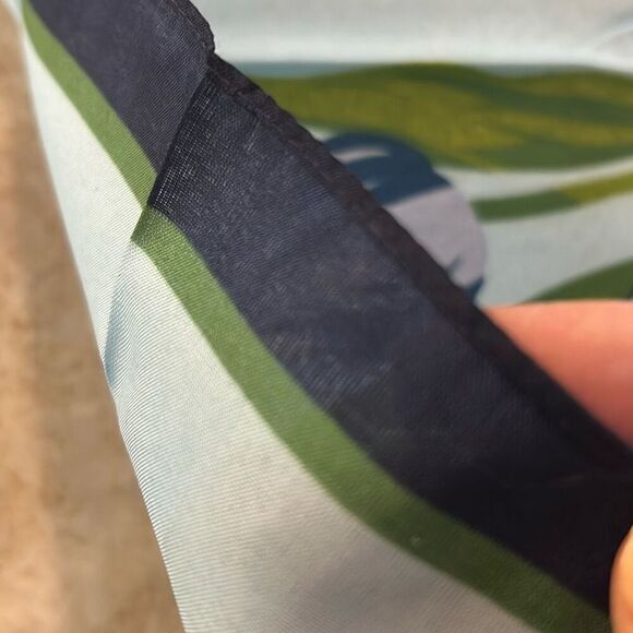 TULIP Scarf - Picture 4 of 4